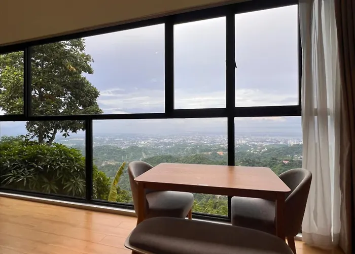 Hotel Busay Getaway 5*