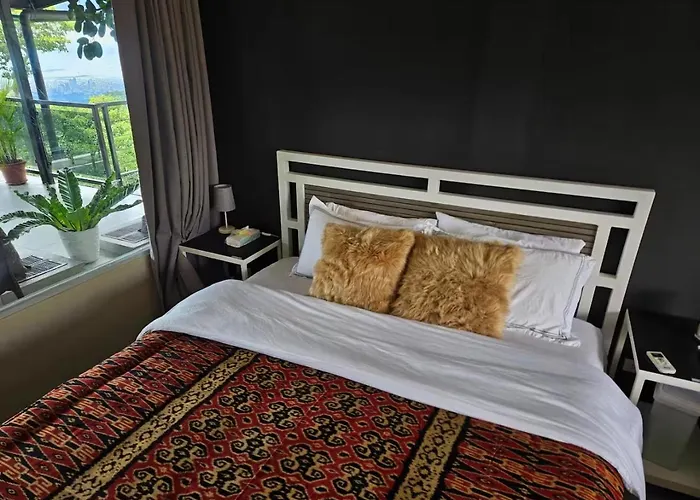 Busay Getaway Hotel 5*
